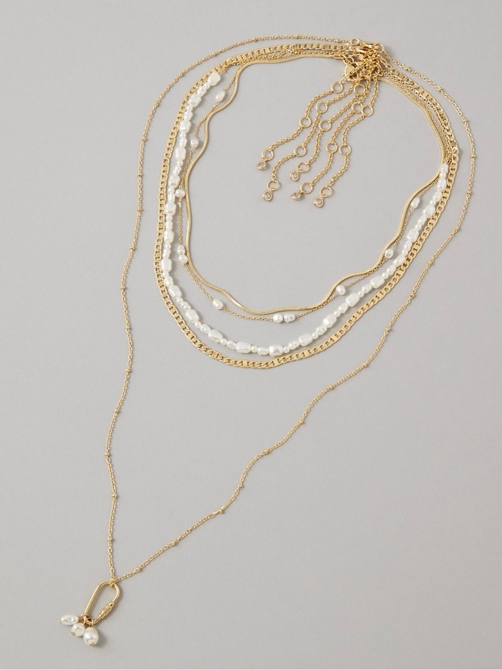 American Eagle 5-Pack Layered Gold and White Pearl Necklaces